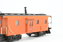 Load image into Gallery viewer, HO Brass NPP - Nickel Plate Products MILW - Milwaukee Road Bay Window Caboose Custom Painted No. 992012
