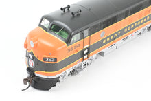Load image into Gallery viewer, HO Athearn Genesis GN - Great Northern EMD F3-A/F3-B/F3-A Phase II Passenger Set Factory Decorated &quot;Empire Builder&quot; Scheme
