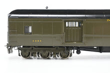 Load image into Gallery viewer, HO Brass W&amp;R Enterprises NP - Northern Pacific Mail &amp; Express Car Nos. 1443 - 1452 Custom Painted Pullman Green No. 1451
