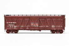 Load image into Gallery viewer, HO Brass Pecos River Brass ATSF - Santa Fe SK-U Stock Car C/P No. 60543
