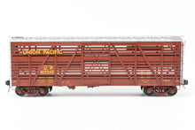 Load image into Gallery viewer, Gauge 1 - 1:32nd Scale Brass Row &amp; Company UP - Union Pacific S-40-12 Stock Car, Circa 1950 Factory Painted Boxcar Red No. 46994D
