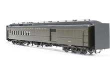 Load image into Gallery viewer, HO Brass W&amp;R Enterprises NP - Northern Pacific Dormitory Baggage-Smoker Factory Painted Pullman Green No. 1197

