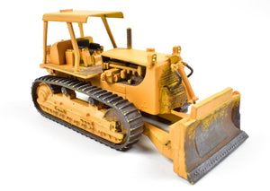 HO CON OMI - Overland Models, Inc. D8 Bulldozer Set of Two Factory Painted Pewter Yellow