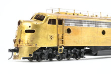 Load image into Gallery viewer, O Brass OMI - Overland Models, Inc PRR - Pennsylvania Railroad EMD E8A with Antenna RUNS POORLY AS-IS
