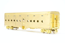 Load image into Gallery viewer, HO Brass Railworks PRR - Pennsylvania Railroad P-30A Troop Sleeper with Porthole Windows
