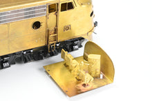 Load image into Gallery viewer, O Brass OMI - Overland Models, Inc PRR - Pennsylvania Railroad EMD E8A with Antenna RUNS POORLY AS-IS
