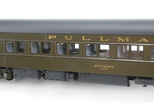 Load image into Gallery viewer, HO Brass W&amp;R Enterprises NP - Northern Pacific Pullman 16-Section Tourist Sleeper 4000 Series Factory Painted Pullman Green No. 4134
