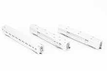 Load image into Gallery viewer, N Kato ATSF - Santa Fe 8-Car Corrugated Side Passenger Set NO BOX
