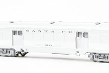 Load image into Gallery viewer, N Kato ATSF - Santa Fe 8-Car Corrugated Side Passenger Set NO BOX
