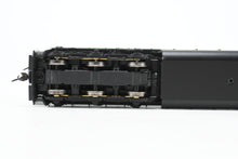 Load image into Gallery viewer, HO Athearn Genesis BN - Burlington Northern EMD SD60M "Tri-Clops" FP No.9213 w/ Tsunami2 DCC &amp; Sound
