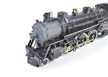 Load image into Gallery viewer, HO Brass Hallmark Models MKT - Missouri Kansas Texas 4-6-2 C/P in N&amp;W - Norfolk &amp; Western #560 w/ REBOXX
