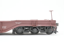 Load image into Gallery viewer, O Brass Alco Models PRR - Pennsylvania Railroad F33 Greenville Well Flat Custom Painted &amp; Weathered No. 470092
