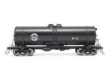 Load image into Gallery viewer, HO Brass DVP - Division Point DM&amp;IR - Duluth Missabe &amp; Iron Range T-3 Water Car Factory Painted
