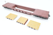 Load image into Gallery viewer, O Brass Alco Models PRR - Pennsylvania Railroad F33 Greenville Well Flat Custom Painted &amp; Weathered No. 470092

