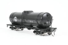 Load image into Gallery viewer, HO Brass DVP - Division Point DM&amp;IR - Duluth Missabe &amp; Iron Range T-3 Water Car Factory Painted
