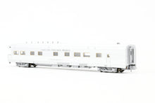 Load image into Gallery viewer, N Kato 156-0899 10th Anniversary Business Car “Chicago”
