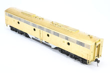 Load image into Gallery viewer, O Brass OMI - Overland Models, Inc Various Roads EMD E8/9B Without Dynamic Brakes
