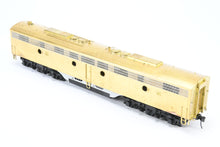Load image into Gallery viewer, O Brass OMI - Overland Models, Inc Various Roads EMD E8/9B Without Dynamic Brakes
