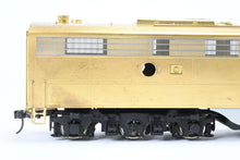 Load image into Gallery viewer, O Brass OMI - Overland Models, Inc Various Roads EMD E8/9B Without Dynamic Brakes
