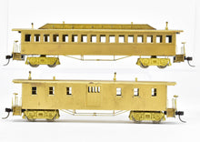 Load image into Gallery viewer, HO Brass Gem Models GN - Great Northern Originally St. Paul &amp; Pacific 2-Car Set Baggage and Coach
