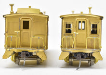 Load image into Gallery viewer, HO Brass Gem Models GN - Great Northern Originally St. Paul &amp; Pacific 2-Car Set Baggage and Coach
