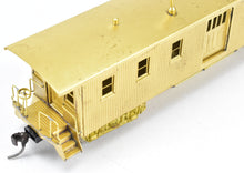 Load image into Gallery viewer, HO Brass Gem Models GN - Great Northern Originally St. Paul &amp; Pacific 2-Car Set Baggage and Coach
