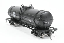 Load image into Gallery viewer, HO Brass DVP - Division Point DM&amp;IR - Duluth Missabe &amp; Iron Range T-2 Water Car Factory Painted
