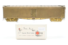 Load image into Gallery viewer, HO Brass Trains Inc. Various Roads REA - Railway Express Agency 50' Wood Express Reefer
