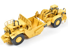 Load image into Gallery viewer, HO Brass CON CCM Models Caterpillar 657G Scraper Factory Painted
