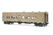 Load image into Gallery viewer, O Brass PSC - Precision Scale Co. Various Roads Pullman - Standard WWII Troop Sleeper Factory Painted No. 7025
