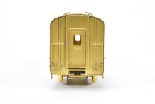 Load image into Gallery viewer, HO Brass Oriental Limited NP - Northern Pacific North Coast Limited Dome Coach #550
