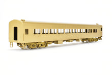 Load image into Gallery viewer, HO Brass Oriental Limited GN - Great Northern Heavyweight Streamstyled Deluxe Coach Nos. 944-949
