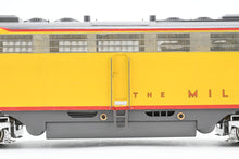 Load image into Gallery viewer, O Brass OMI - Overland Models, Inc. MILW - Milwaukee Road EMD E8/9A w/o Port Holes Custom Painted No. 32A
