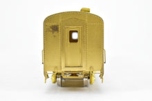 Load image into Gallery viewer, HO Brass Oriental Limited NP - Northern Pacific North Coast Limited PS #494&quot;Traveller&#39;s Rest&quot; Lunch-Counter Lounge
