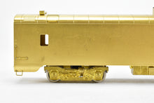 Load image into Gallery viewer, HO Brass Oriental Limited NP - Northern Pacific North Coast Limited PS #494&quot;Traveller&#39;s Rest&quot; Lunch-Counter Lounge
