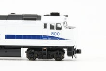 Load image into Gallery viewer, N Kato 176-9005 Metrolink EMD F40PH No. 800
