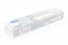 Load image into Gallery viewer, N Kato 176-9005 Metrolink EMD F40PH No. 800
