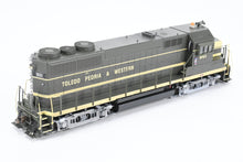 Load image into Gallery viewer, HO Athearn "Ready To Roll” TP&amp;W - Toledo Peoria &amp; Western EMD GP35 FP No. 901 w/ Alco Trucks &amp; Custom Details
