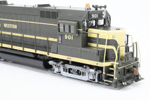 Load image into Gallery viewer, HO Athearn "Ready To Roll” TP&amp;W - Toledo Peoria &amp; Western EMD GP35 FP No. 901 w/ Alco Trucks &amp; Custom Details
