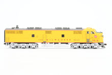 Load image into Gallery viewer, HO Life-Like Proto 2000 MILW - Milwaukee Road EMD E7A FP Yellow/Grey #18A w/ QSI DCC and Sound AS-IS
