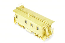 Load image into Gallery viewer, HO Brass Beaver Creek GN - Great Northern Wood Caboose X716/X719 Transfer "Collectors Edition"

