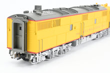 Load image into Gallery viewer, HO Life-Like Proto 2000 MILW - Milwaukee Road EMD E7A FP Yellow/Grey #18A w/ QSI DCC and Sound AS-IS
