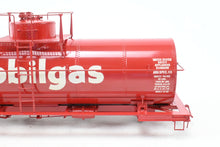 Load image into Gallery viewer, O Brass PSC - Precision Scale Co. Various Roads ACF 8,000 Gallon Insulated Tank Car Factory Painted Red WSRX - Mobilgas No. 238
