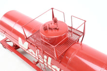 Load image into Gallery viewer, O Brass PSC - Precision Scale Co. Various Roads ACF 8,000 Gallon Insulated Tank Car Factory Painted Red WSRX - Mobilgas No. 238
