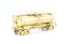 Load image into Gallery viewer, HO Brass Oriental Limited GN - Great Northern Water Car Aux Tender X-927, X-928 &amp; X-929
