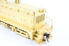 Load image into Gallery viewer, O Brass Oriental Limited Various Roads EMD NW-2 1000HP PH IV Switcher
