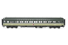 Load image into Gallery viewer, HO Brass W&amp;R Enterprises NP - Northern Pacific HW Deluxe Coach Nos. 1370-1379 Factory Painted Lowey No. 1373

