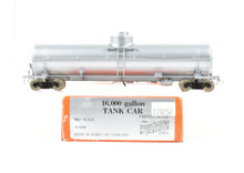 Load image into Gallery viewer, HO Brass PSC - Precision Scale Co. 16,000 Gallon Tank Car Painted Silver
