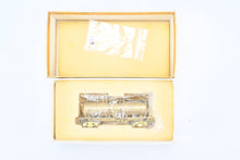 Load image into Gallery viewer, HO Brass Oriental Limited GN - Great Northern Water Car Aux Tender X-927, X-928 &amp; X-929
