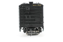 Load image into Gallery viewer, O Brass PSC - Precision Scale Co. REA - Railway Express Agency 50&#39; Ice Reefer Factory Painted No. 7802
